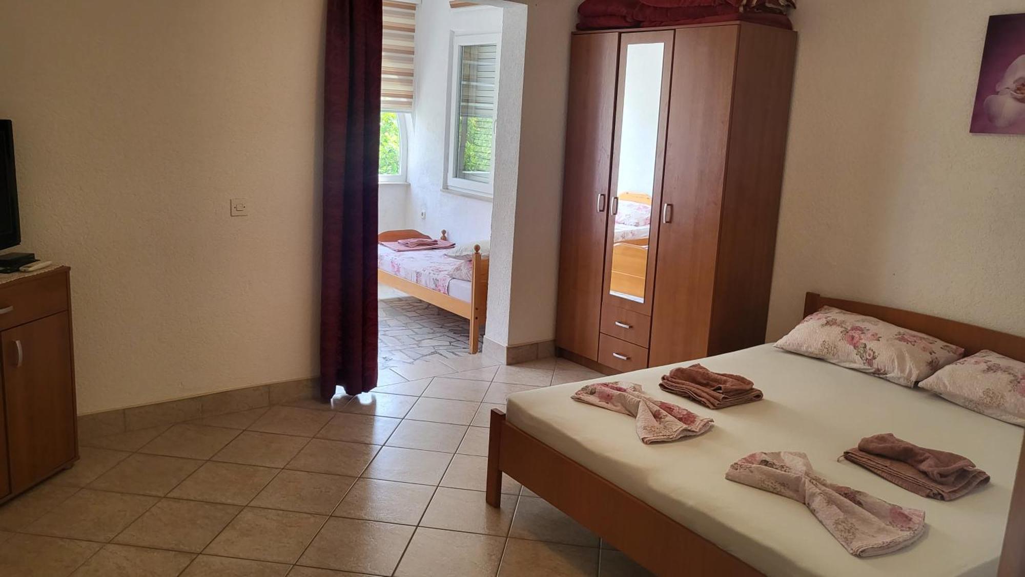 Apartments Alma Orebić Kamer foto