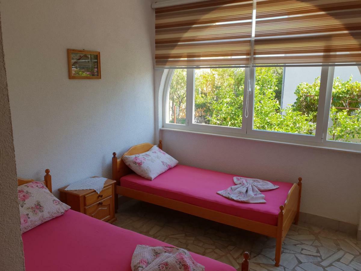 Apartments Alma Orebić Buitenkant foto